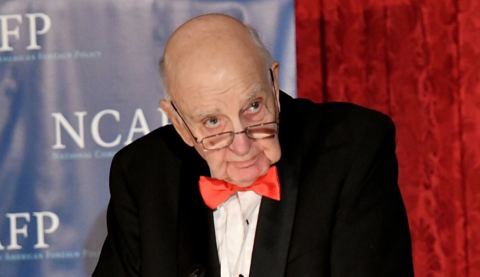 Paul Volcker, at 91, Sees ‘a Hell of a Mess in Every Direction’
